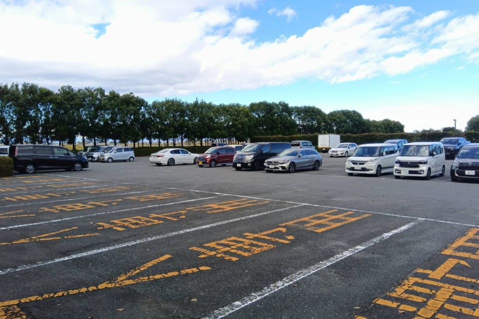 県央みずほ斎場の駐車場