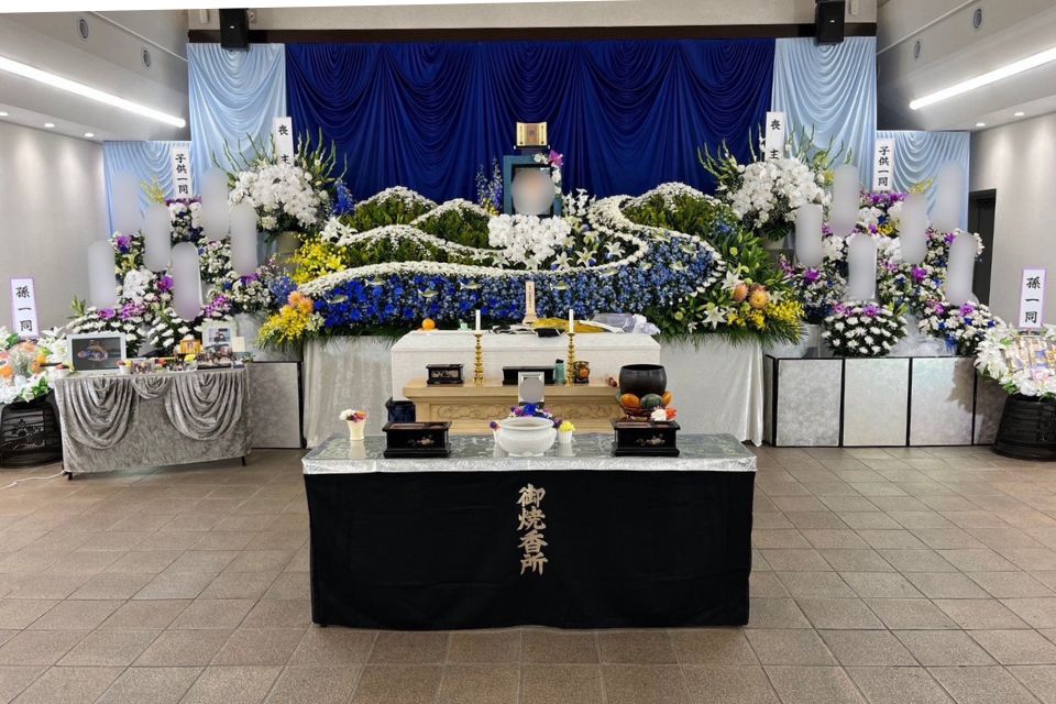 思い出の里会館の祭壇